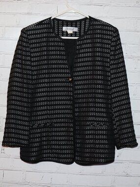 🖤✨ Initial Women’s Textured Jacket · Fits Medium/Large